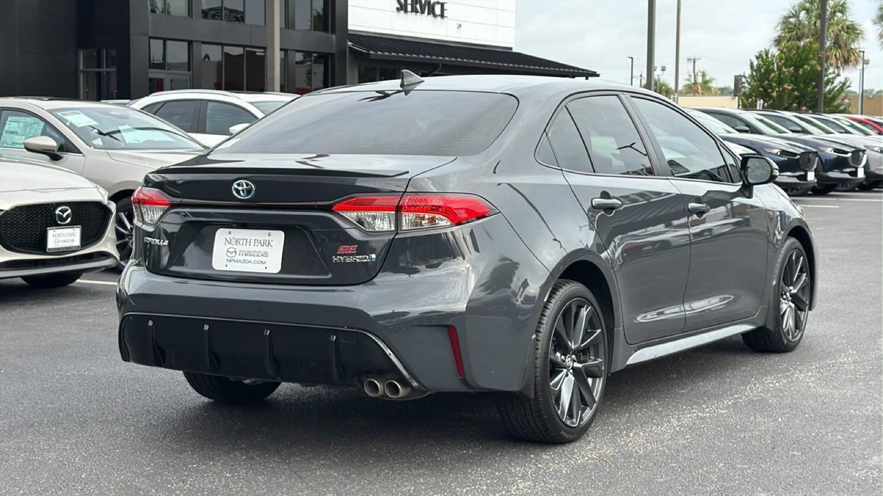 2024 Toyota Corolla Hybrid SE