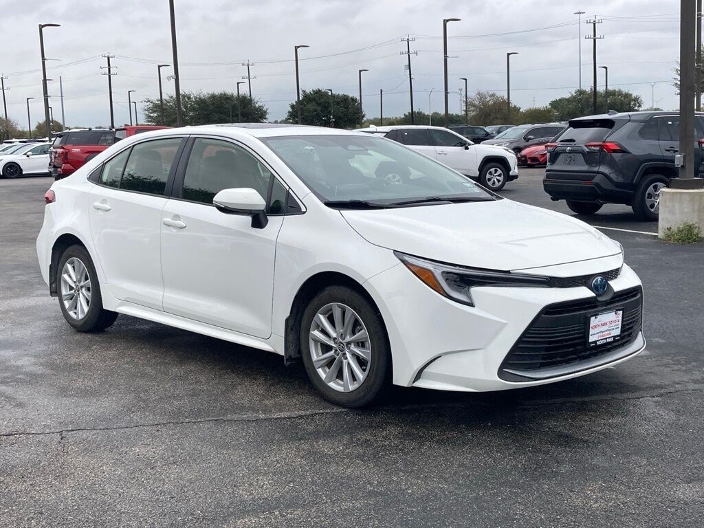 2024 Toyota Corolla Hybrid XLE