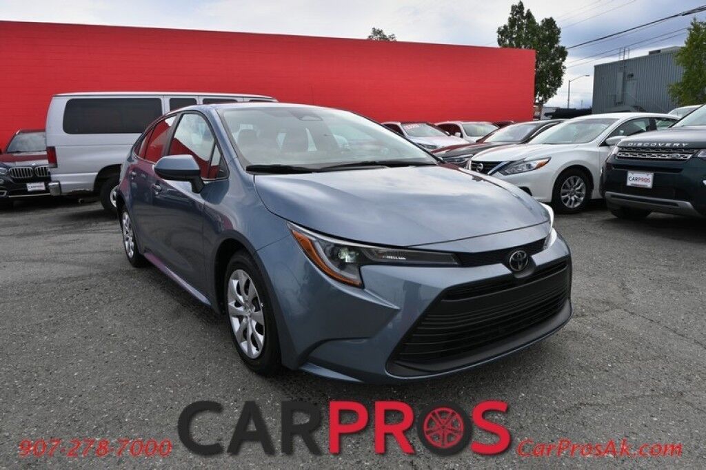2024 Toyota Corolla LE - Automatic - Premium Cloth Seats - Adaptive Cruise Control - Apple Carplay & Android Auto - Back Up Camera - Keyless Entry - 41 MPG - 1 Owner