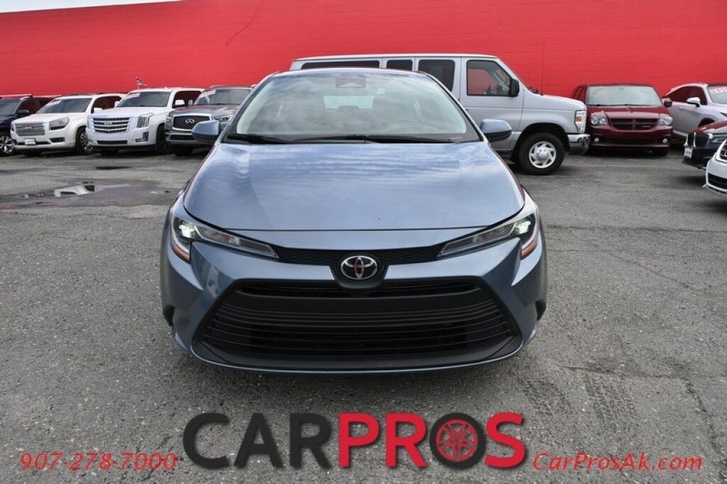 2024 Toyota Corolla LE - Automatic - Premium Cloth Seats - Adaptive Cruise Control - Apple Carplay & Android Auto - Back Up Camera - Keyless Entry - 41 MPG - 1 Owner
