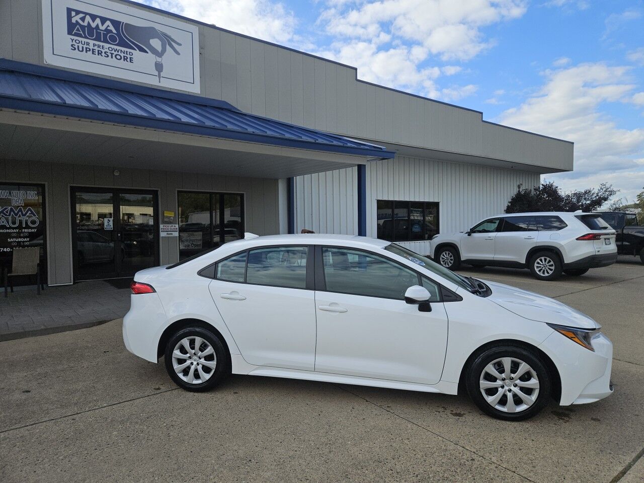2024 Toyota Corolla LE