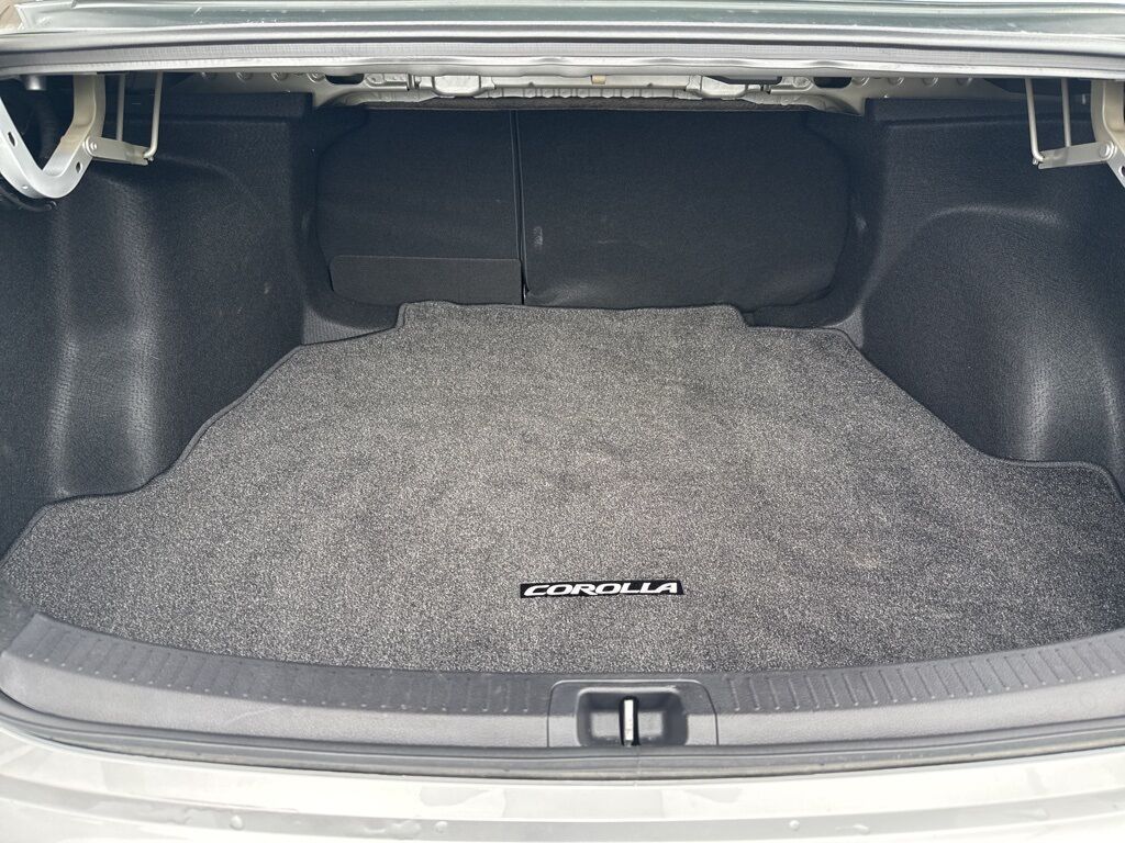 2024 Toyota Corolla LE Mount Joy PA