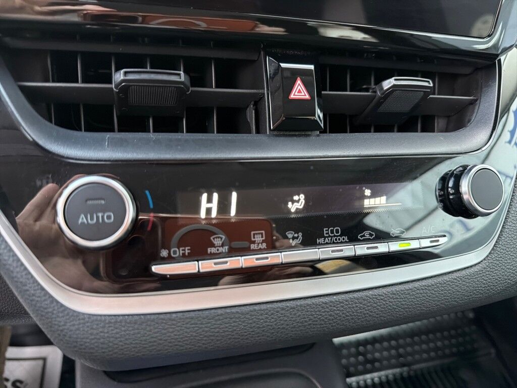 2024 Toyota Corolla LE Vestal NY