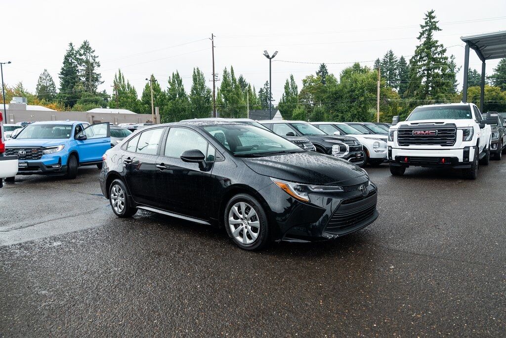 2024 Toyota Corolla LE Milwaukie OR