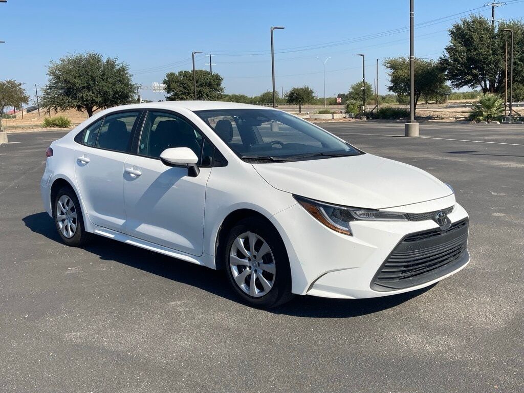 2024 Toyota Corolla LE