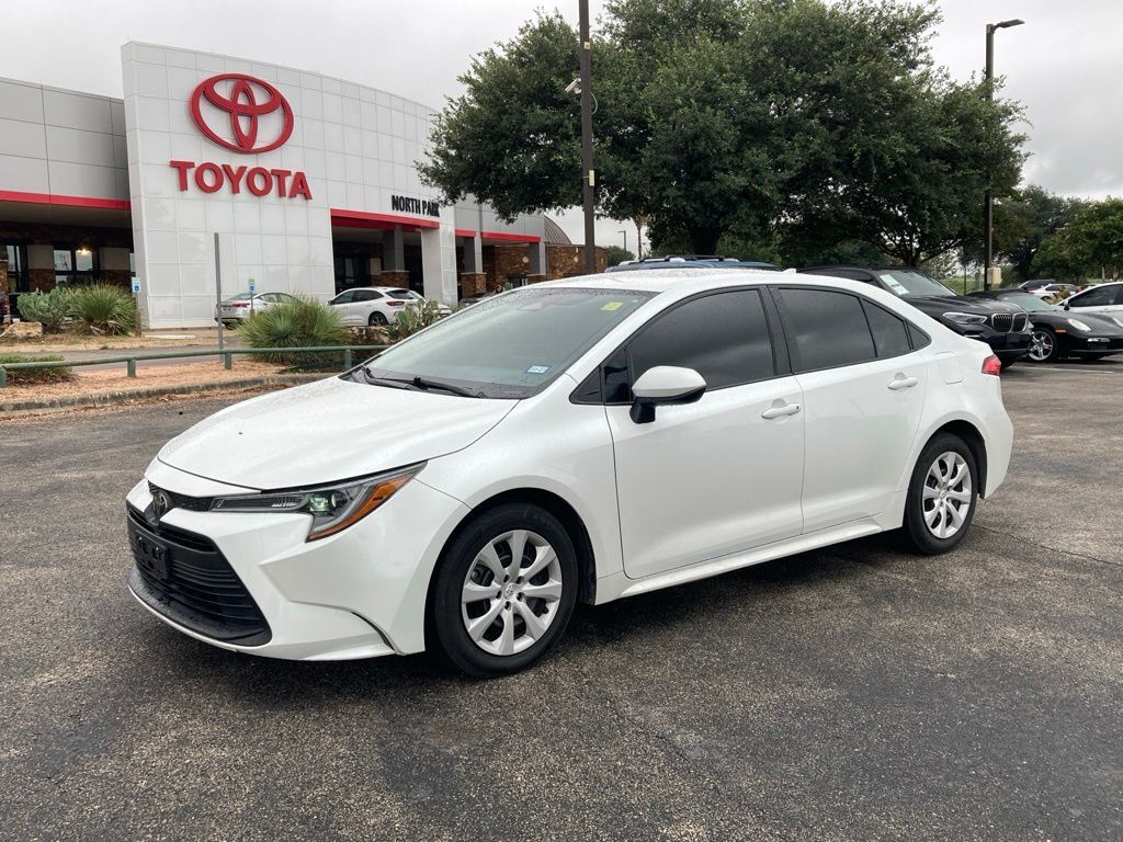 2024 Toyota Corolla LE