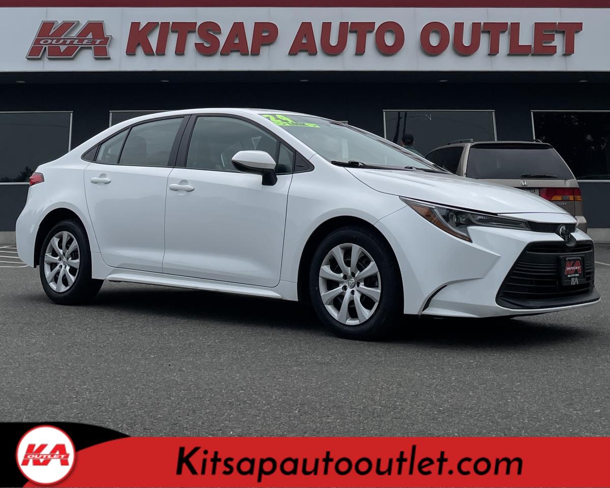 2024 Toyota Corolla LE Sedan 4D