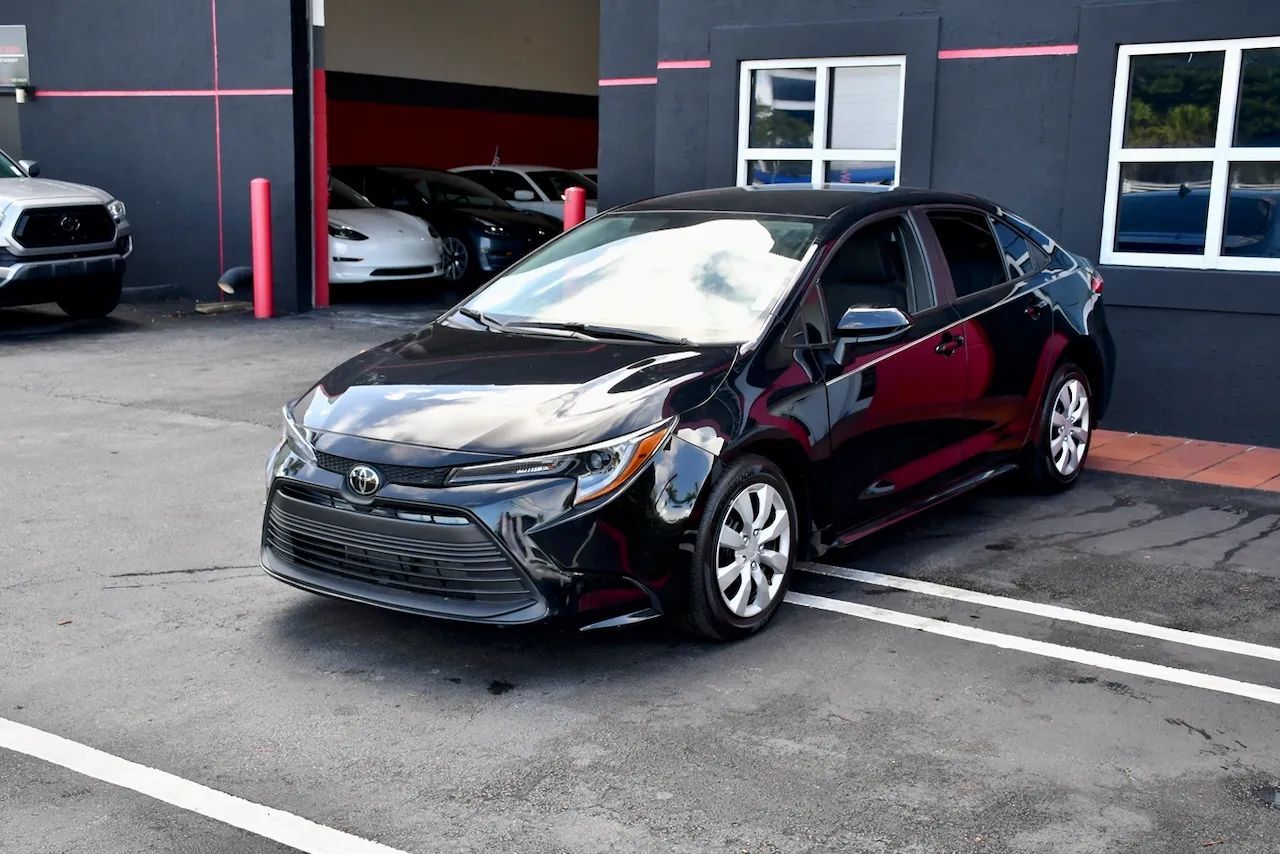 2024 Toyota Corolla LE Sedan 4D Doral FL