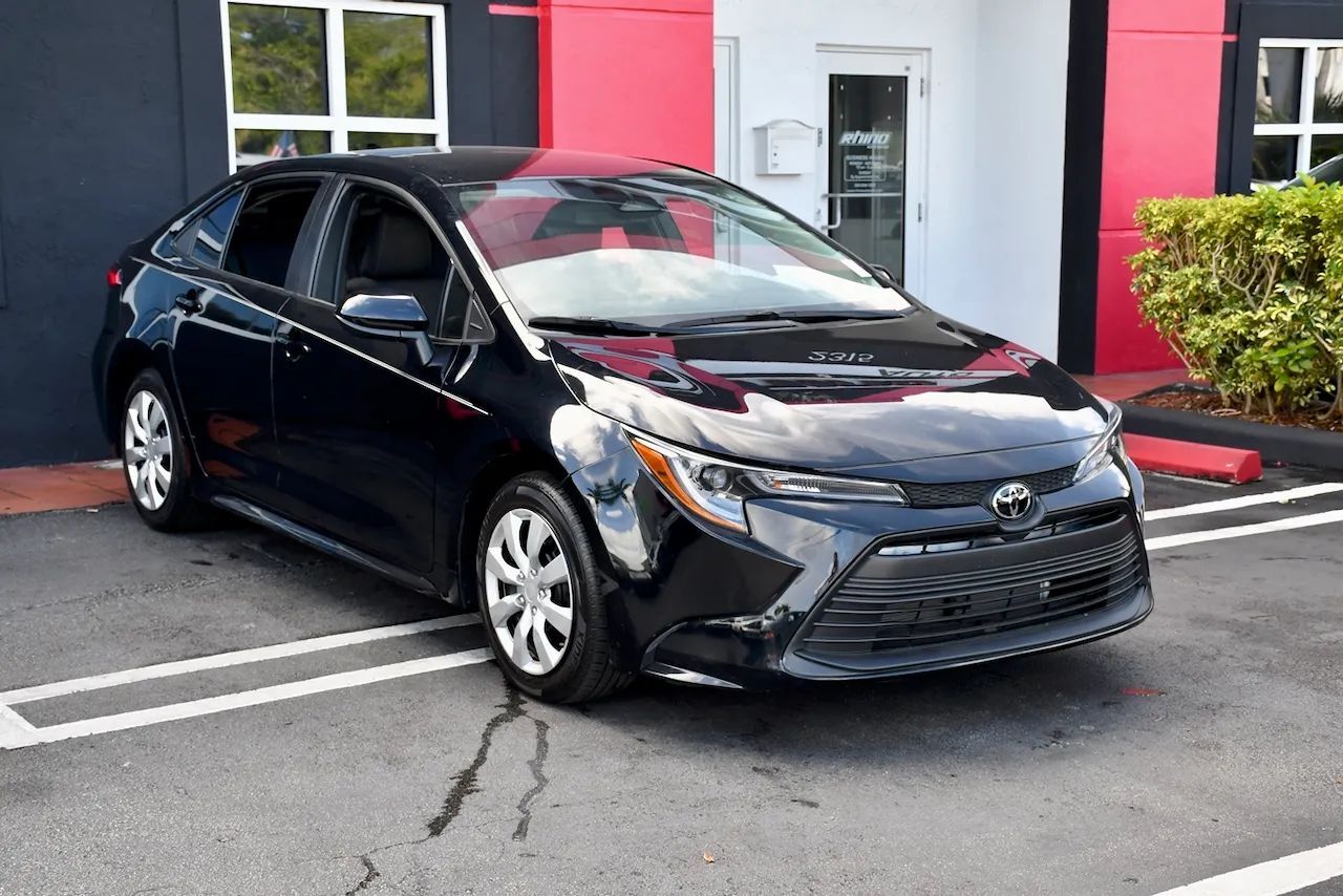 2024 Toyota Corolla LE Sedan 4D