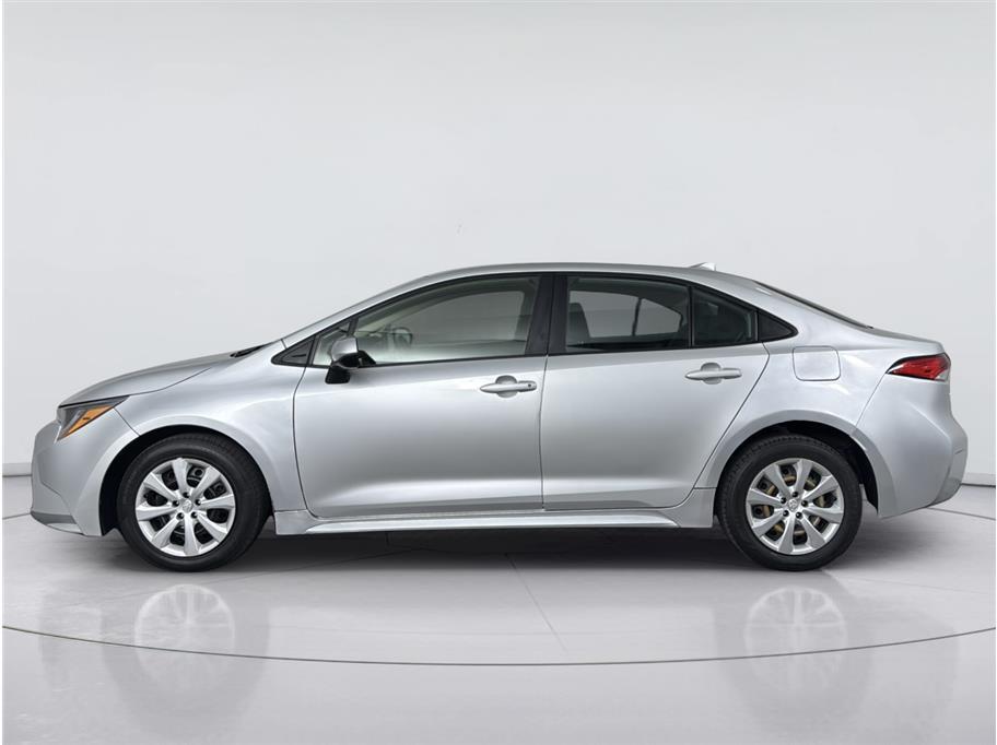 2024 Toyota Corolla LE Sedan 4D