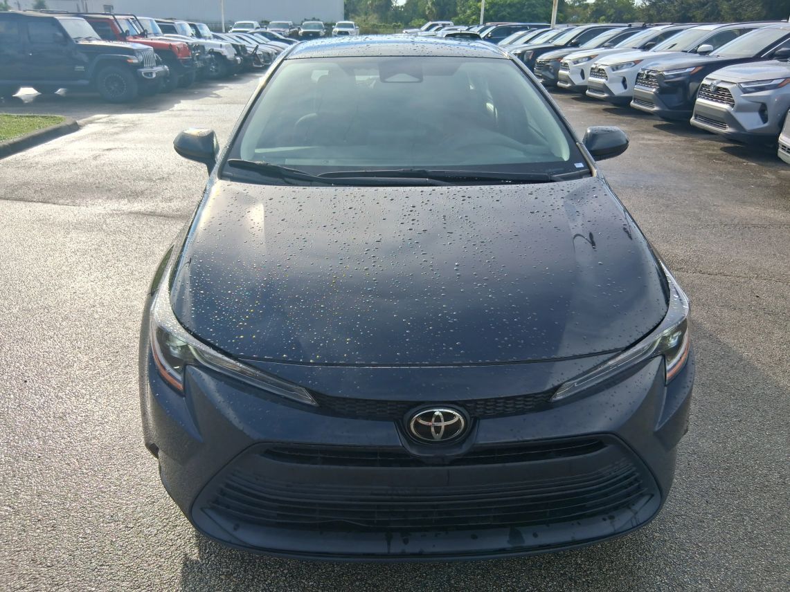 2024 Toyota Corolla LE Sedan 4D