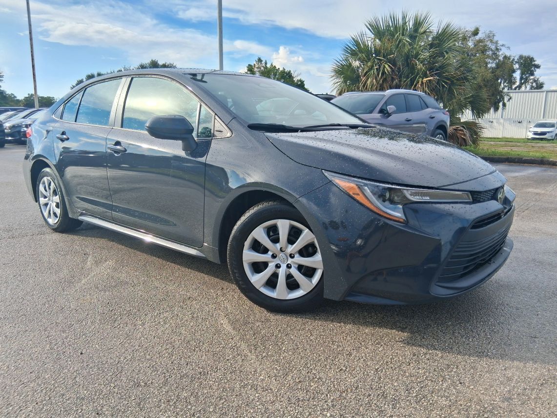 2024 Toyota Corolla LE Sedan 4D