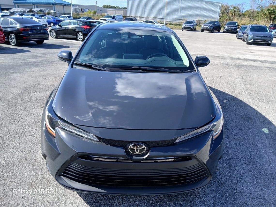 2024 Toyota Corolla LE Sedan 4D