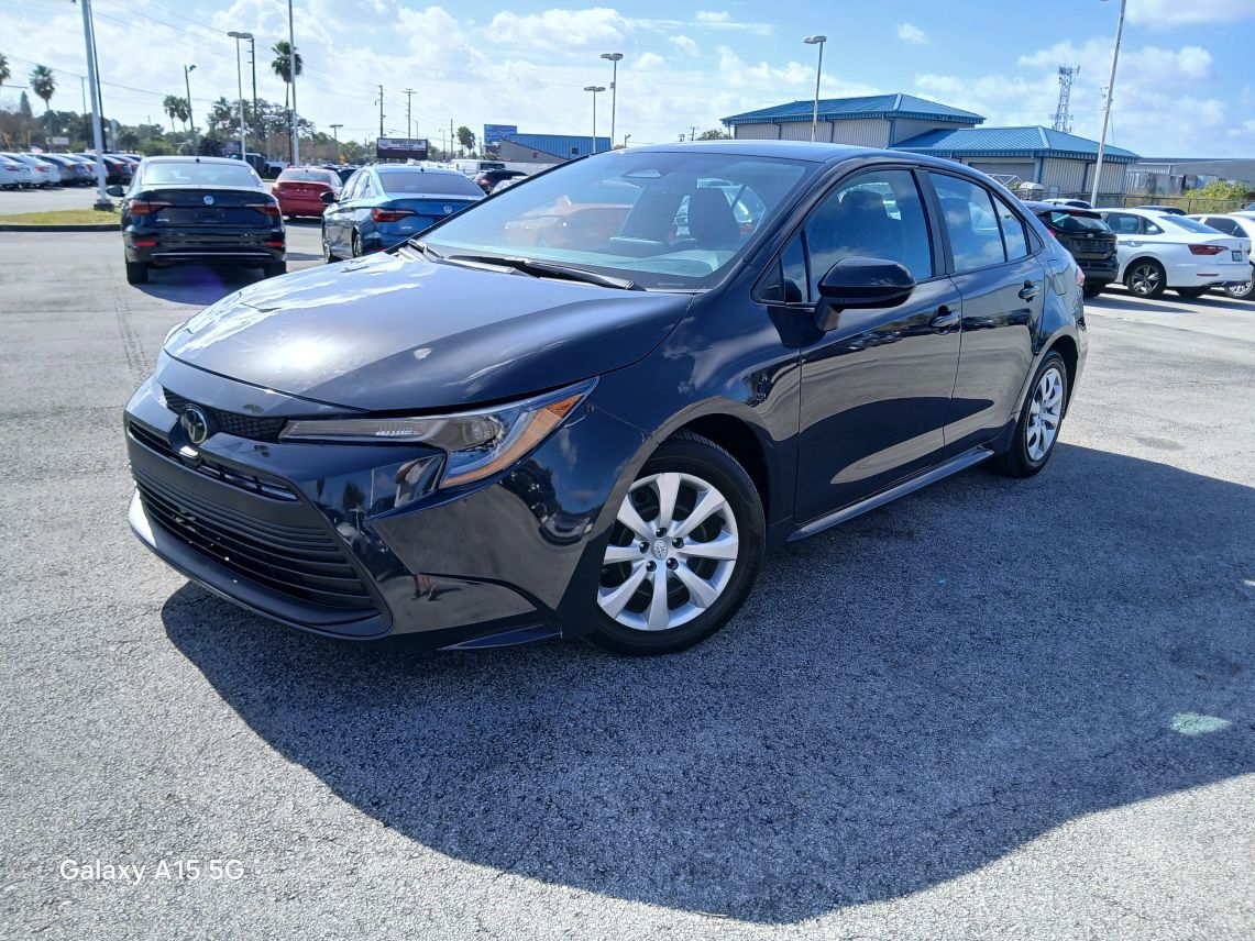 2024 Toyota Corolla LE Sedan 4D