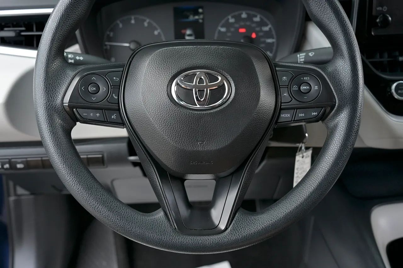 2024 Toyota Corolla LE Sedan 4D Doral FL