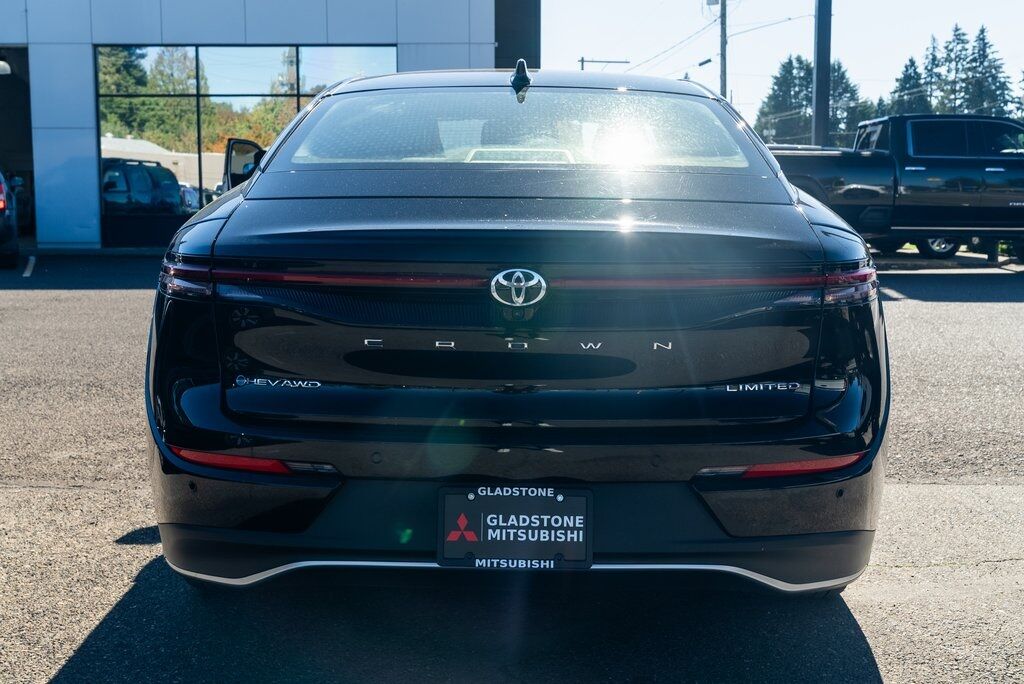 2024 Toyota Crown Limited Milwaukie OR