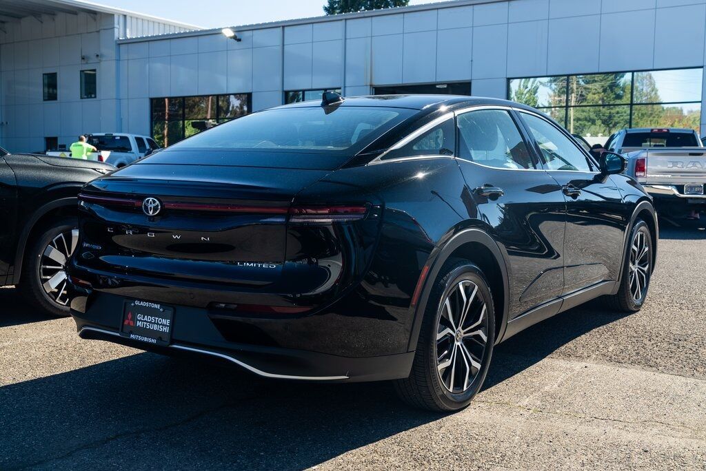 2024 Toyota Crown Limited Milwaukie OR