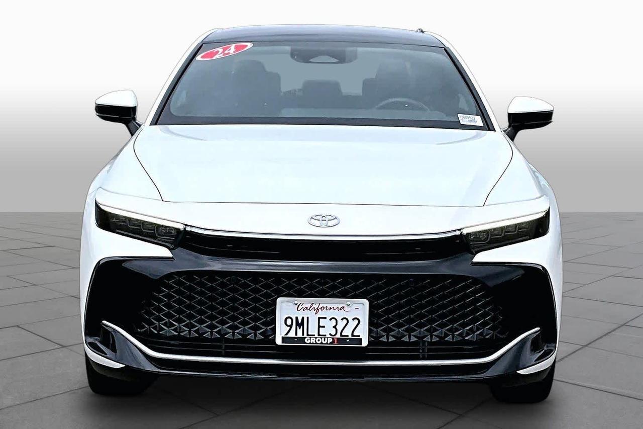 2024 Toyota Crown Platinum