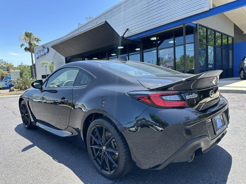 2024 Toyota GR86 Premium