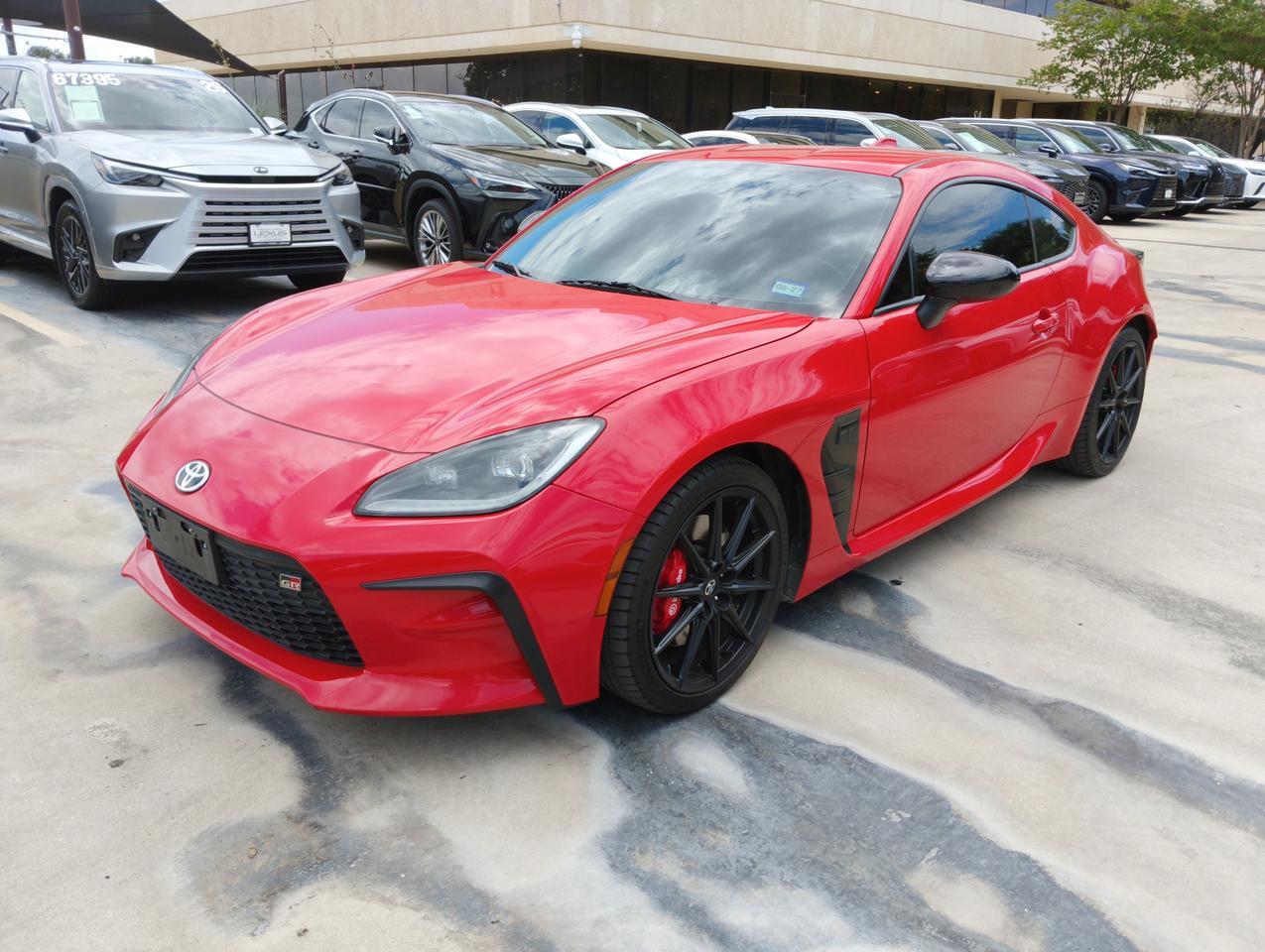 2024 Toyota GR86 Premium