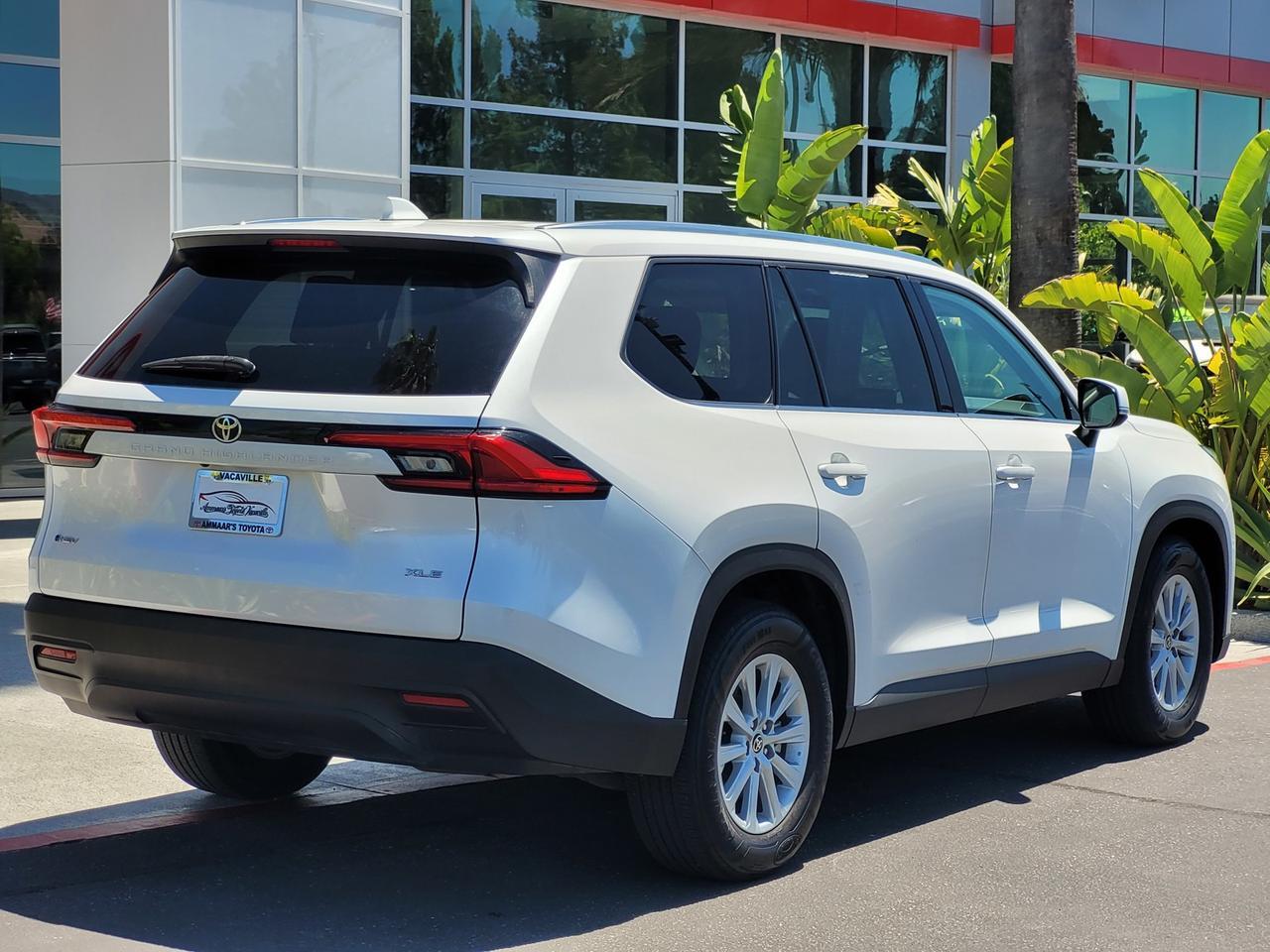 2024 Toyota GRAND HIGHLANDER HYBRID XLE Vacaville CA