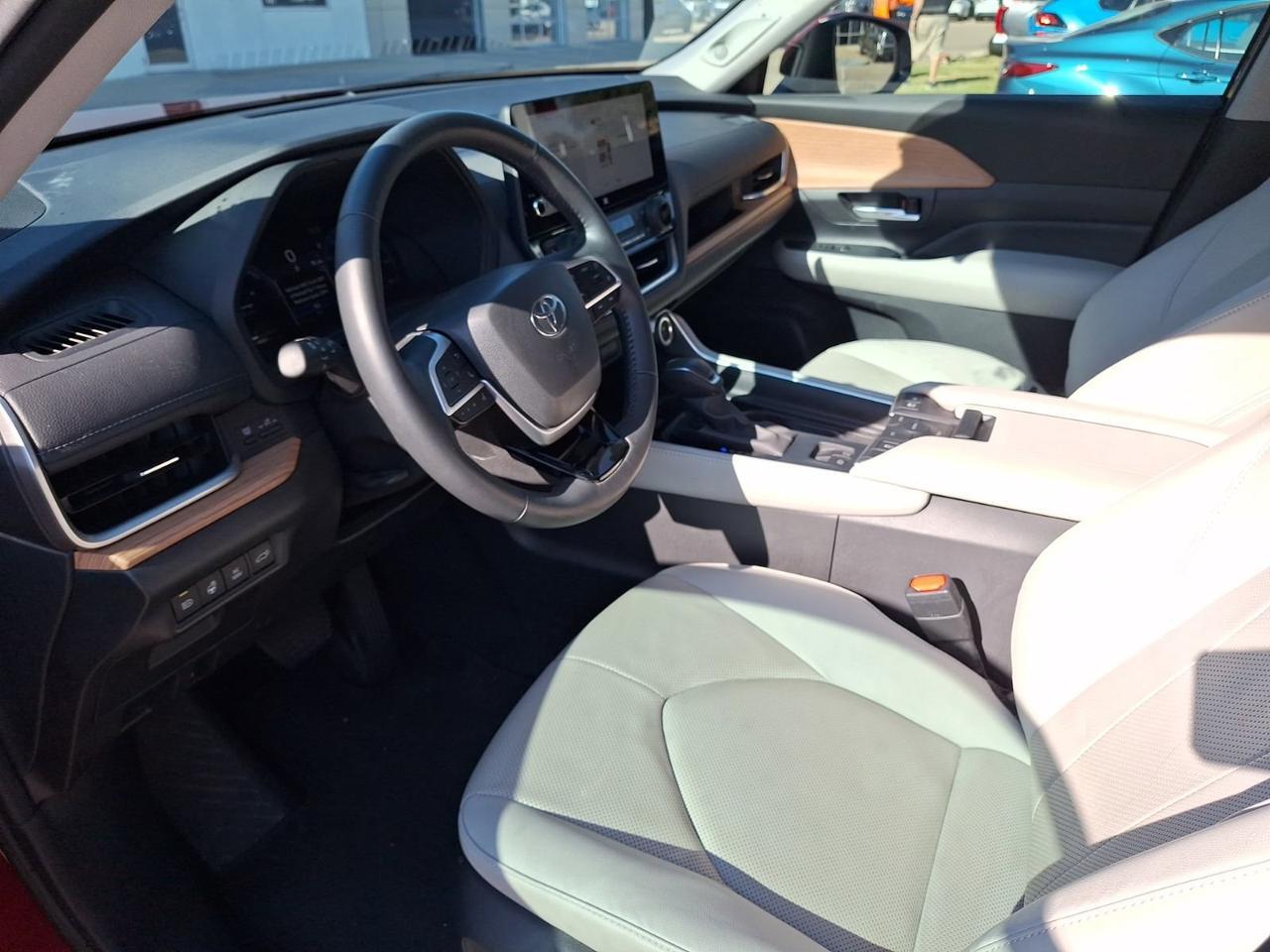 2024 Toyota Grand Highlander Hybrid Limited Hurst TX