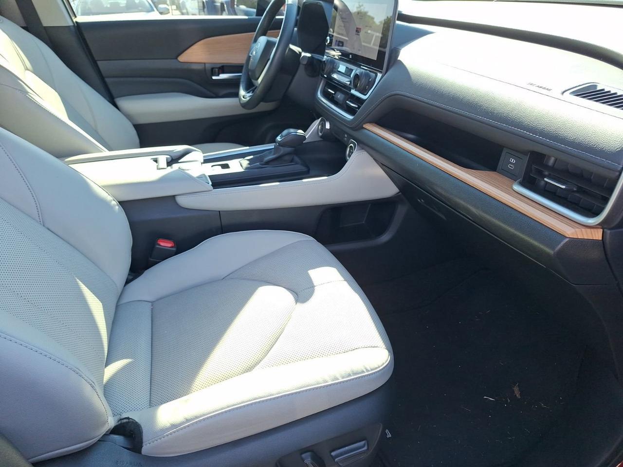 2024 Toyota Grand Highlander Hybrid Limited Hurst TX