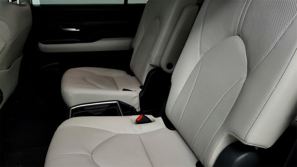 2024 Toyota Grand Highlander Hybrid Limited Laurel MD