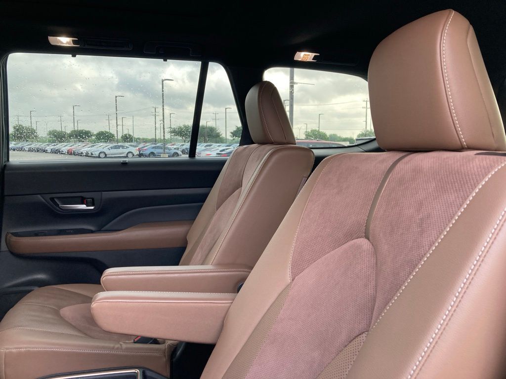 2024 Toyota Grand Highlander Hybrid MAX Platinum San Antonio TX