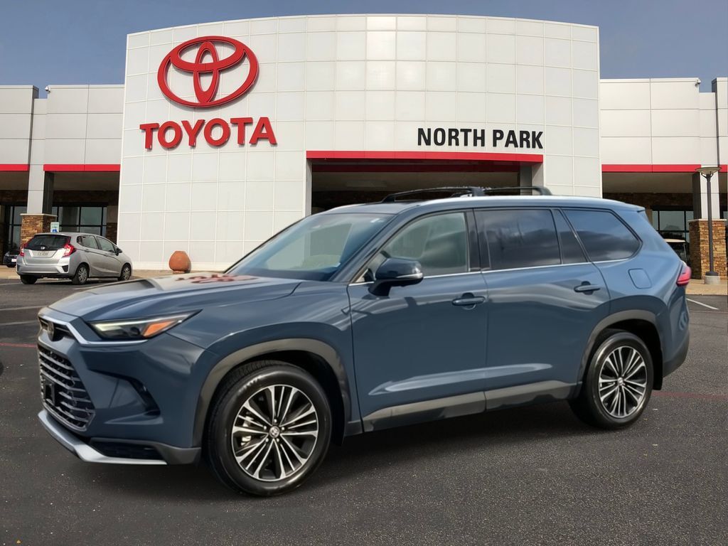 2024 Toyota Grand Highlander Hybrid MAX Platinum