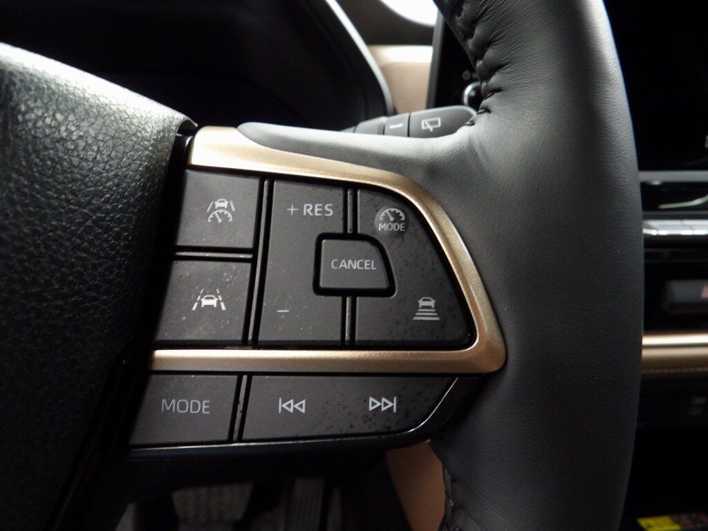 2024 Toyota Grand Highlander Hybrid Max Limited AWD Fond du Lac WI