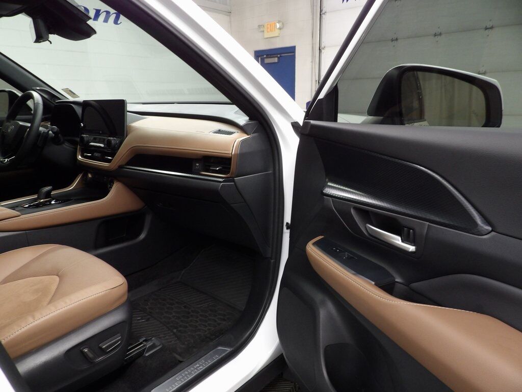 2024 Toyota Grand Highlander Hybrid Max Limited AWD Fond du Lac WI