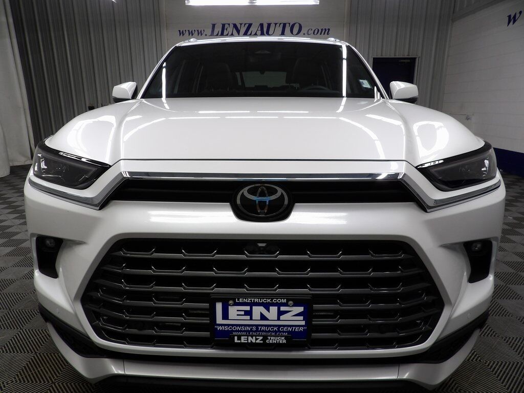 2024 Toyota Grand Highlander Hybrid Max Limited AWD Fond du Lac WI