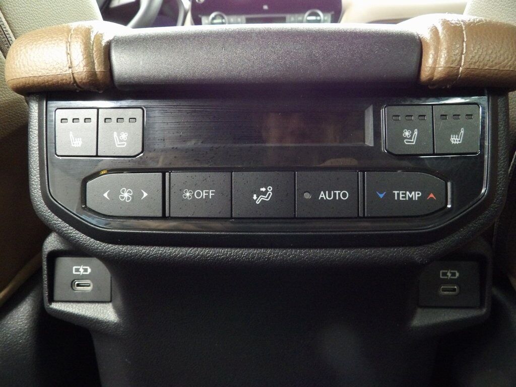 2024 Toyota Grand Highlander Hybrid Max Limited AWD Fond du Lac WI