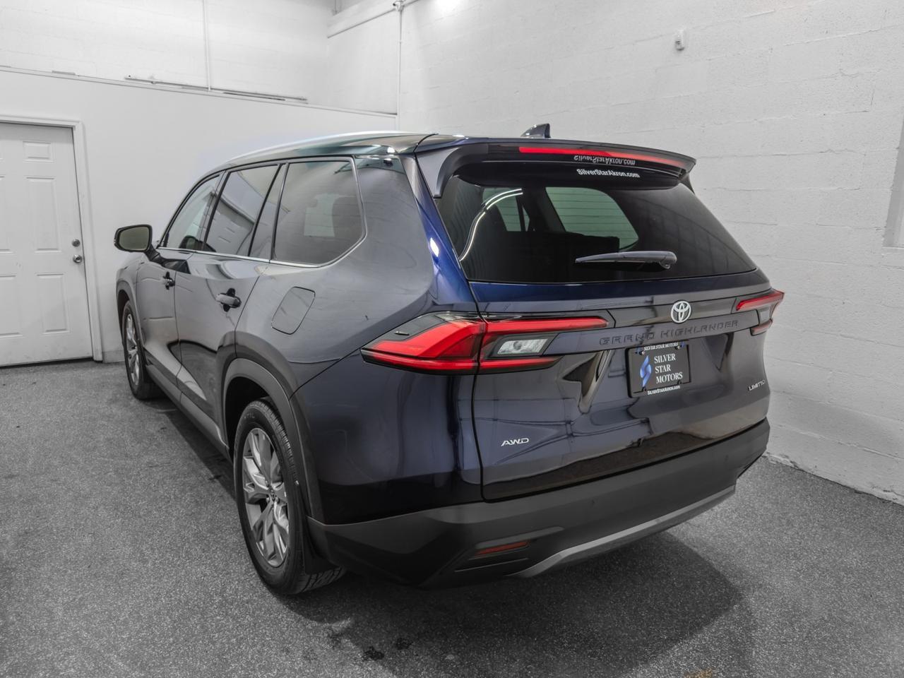 2024 Toyota Grand Highlander Limited AWD Tallmadge OH