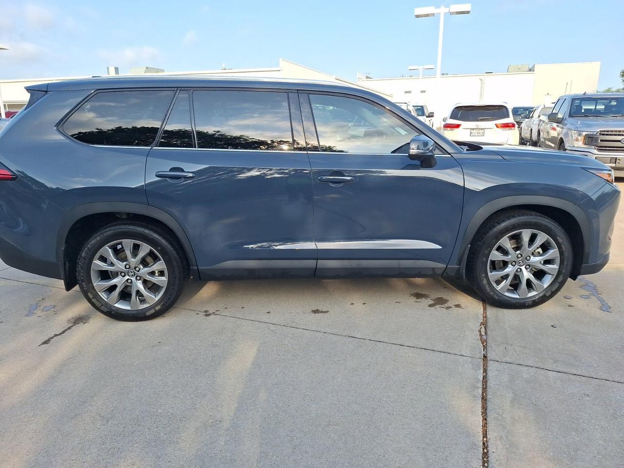 2024 Toyota Grand Highlander Limited Hurst TX