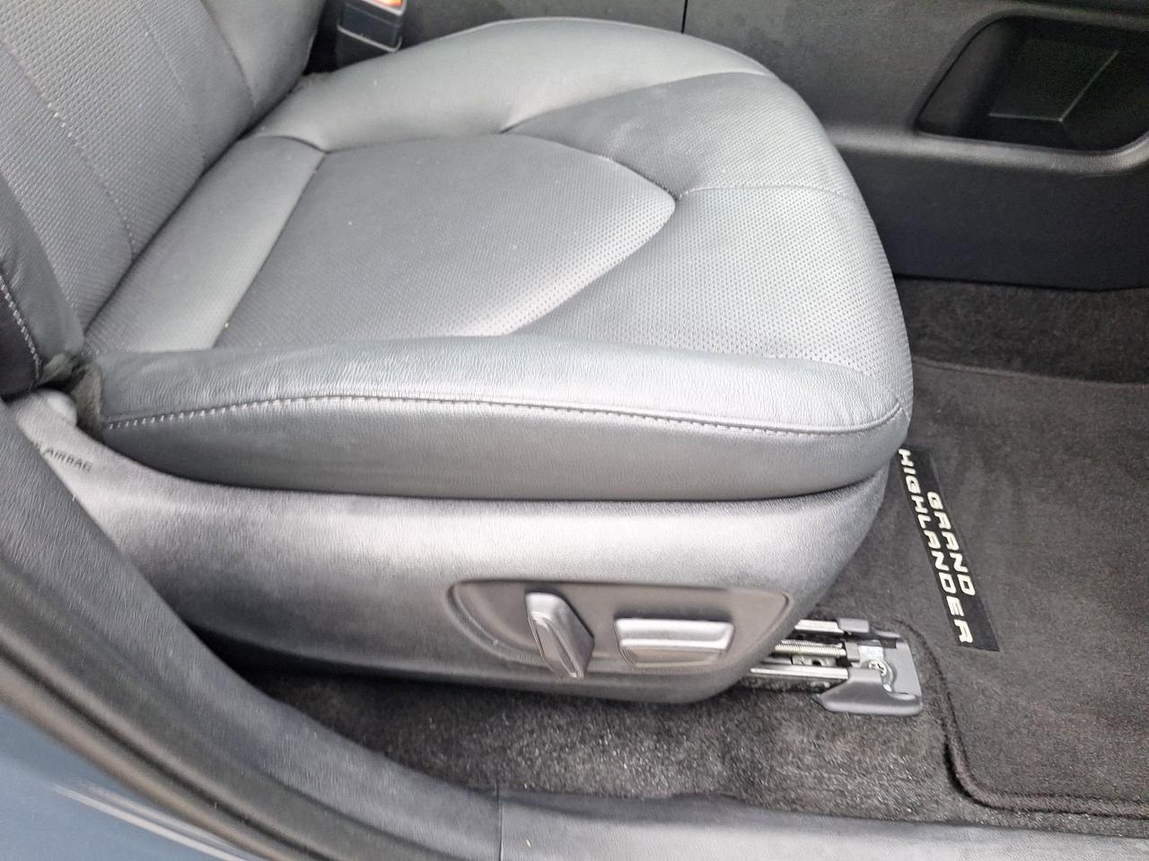2024 Toyota Grand Highlander Limited Hurst TX