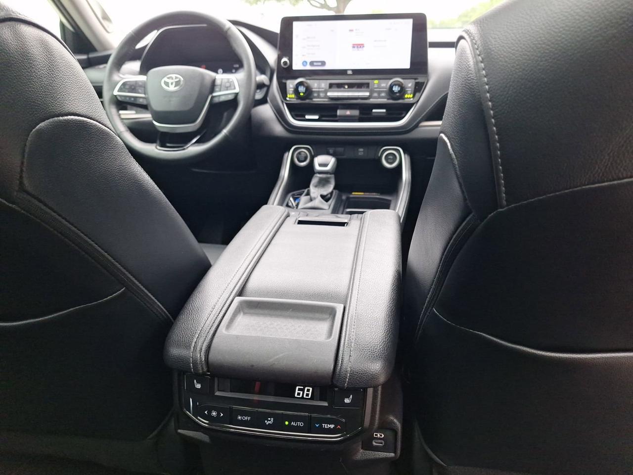 2024 Toyota Grand Highlander Limited Hurst TX