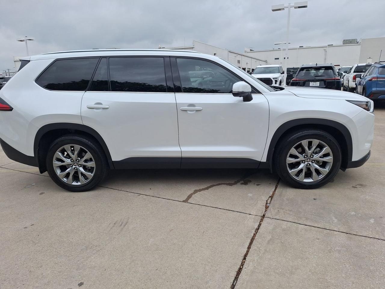 2024 Toyota Grand Highlander Limited Hurst TX