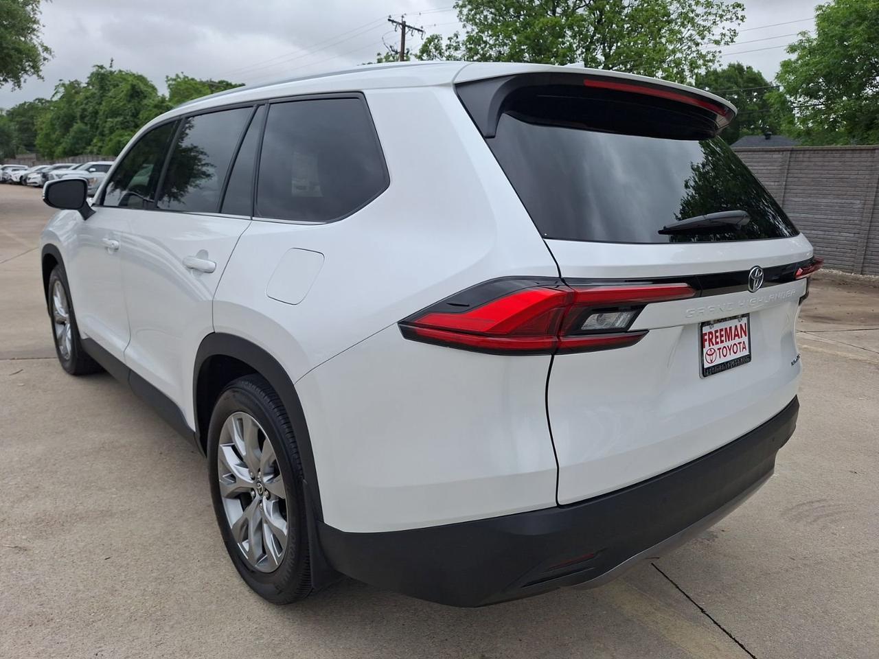 2024 Toyota Grand Highlander Limited Hurst TX