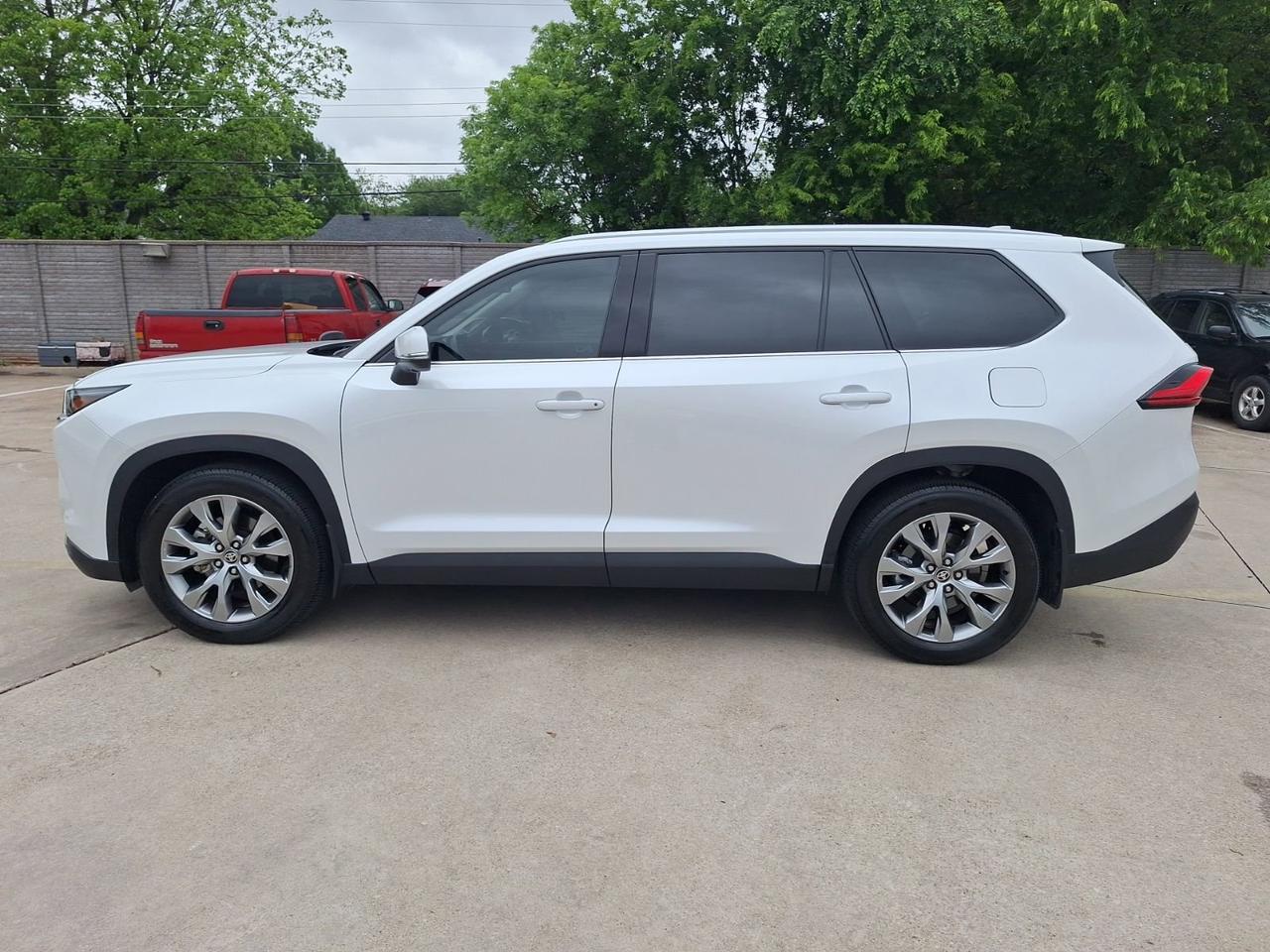 2024 Toyota Grand Highlander Limited Hurst TX