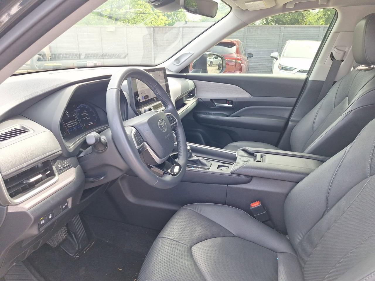 2024 Toyota Grand Highlander Limited Hurst TX