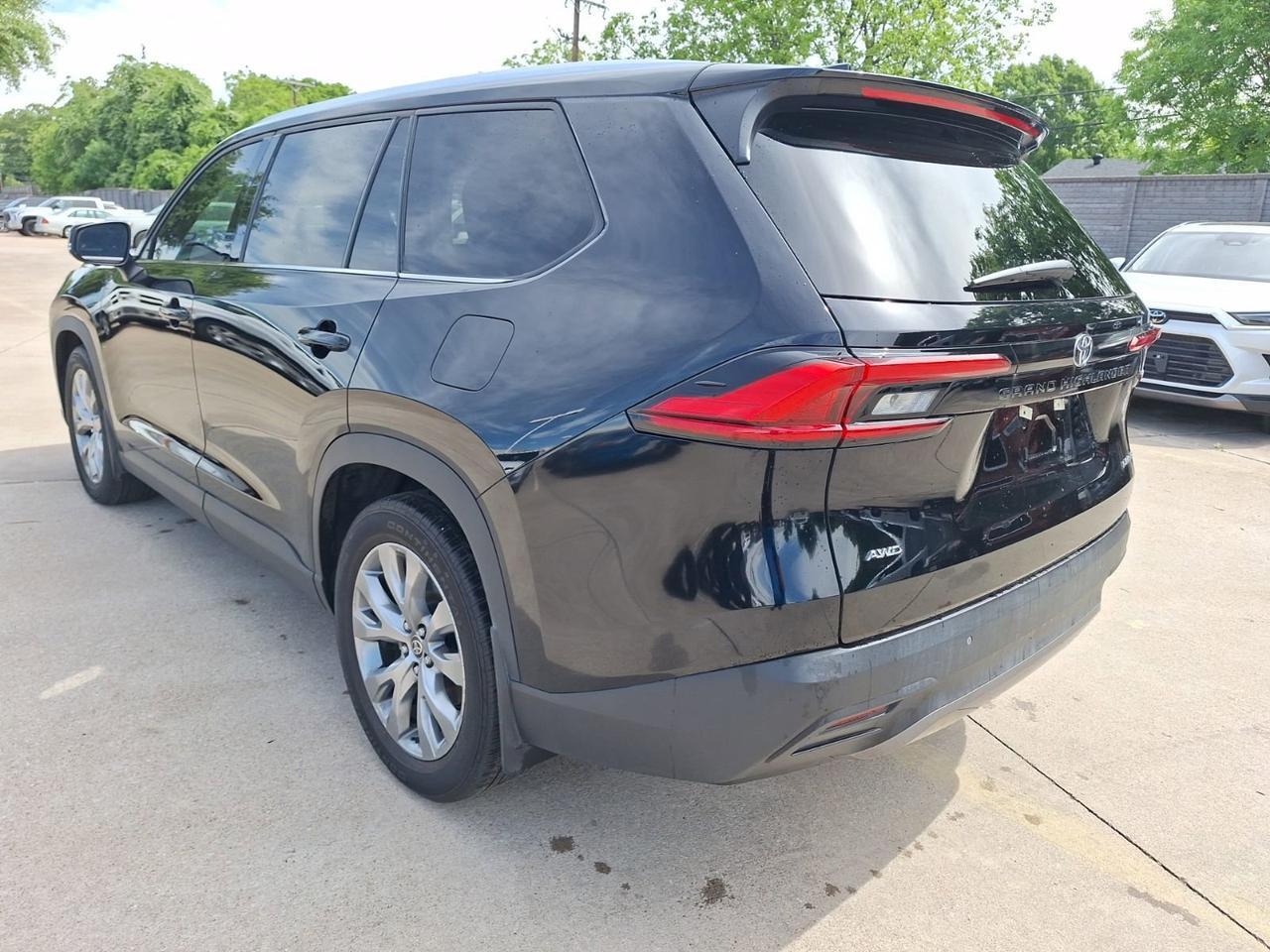 2024 Toyota Grand Highlander Limited Hurst TX