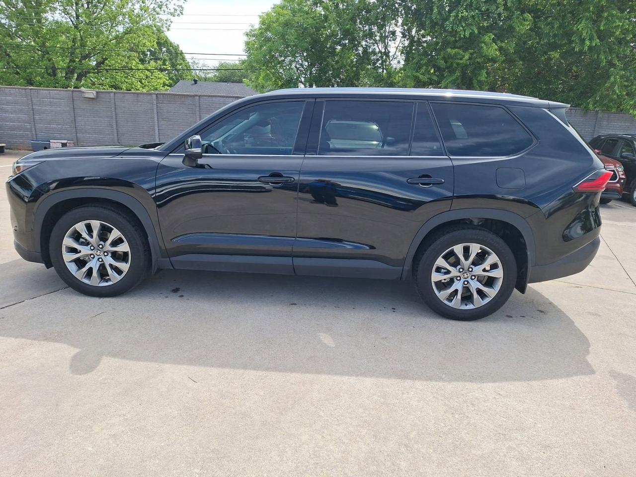 2024 Toyota Grand Highlander Limited Hurst TX