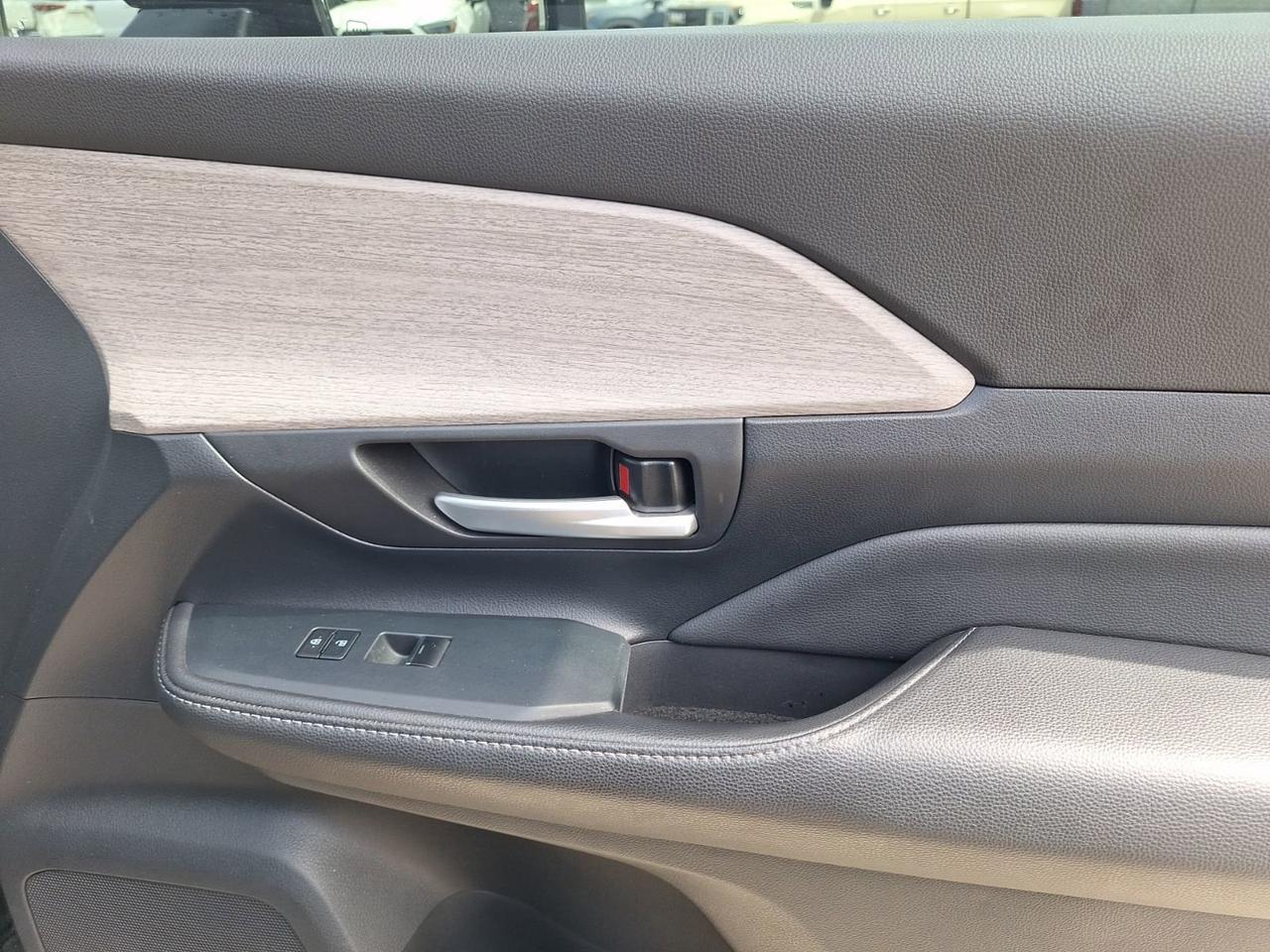 2024 Toyota Grand Highlander Limited Hurst TX