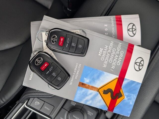 2024 Toyota Grand Highlander Limited Marshfield MA