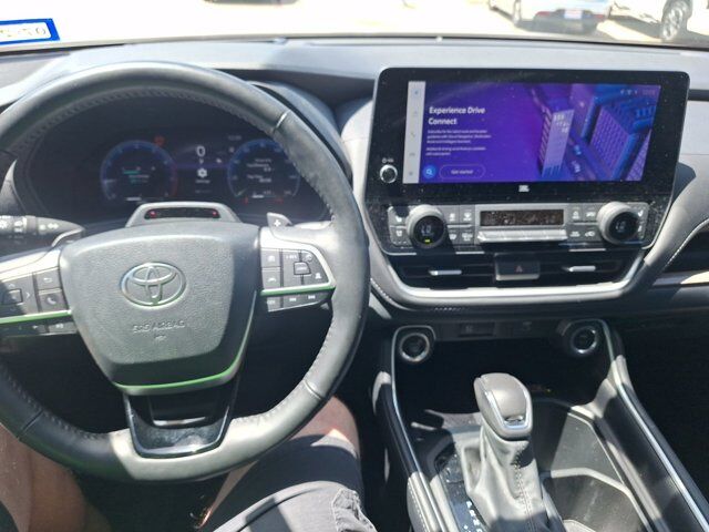 2024 Toyota Grand Highlander Platinum Hurst TX