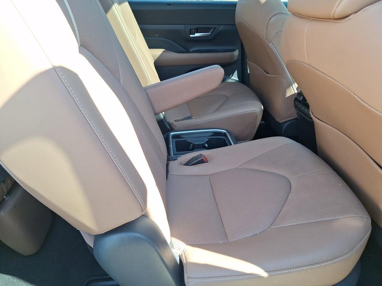 2024 Toyota Grand Highlander Platinum Hurst TX