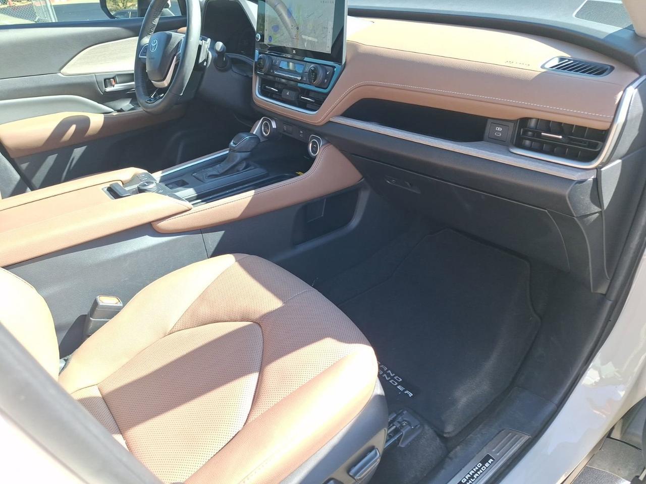 2024 Toyota Grand Highlander Platinum Hurst TX