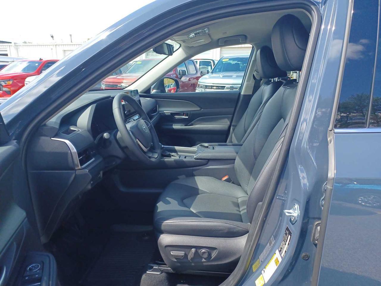 2024 Toyota Grand Highlander XLE Dartmouth MA
